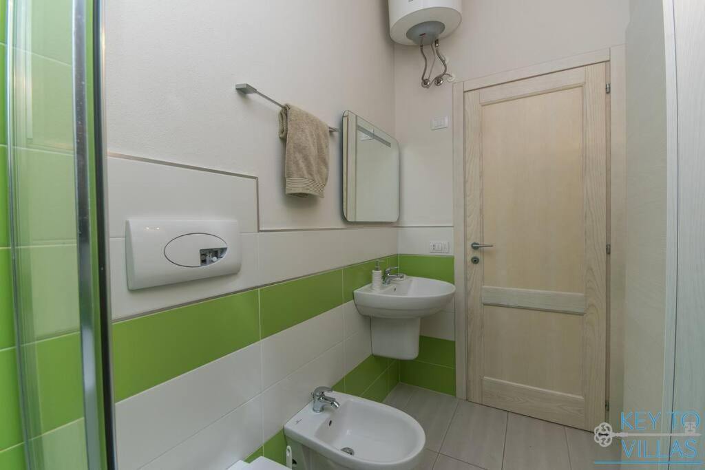 Brigata House - Luxury 2 Beds, Wifi, Balcony,Sea View - Key To Villas Castelsardo Buitenkant foto